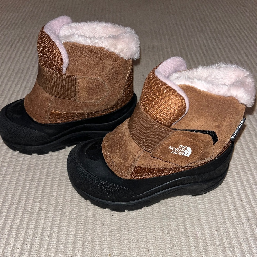North Face Alpen Glow Toddler Boots-Size 7